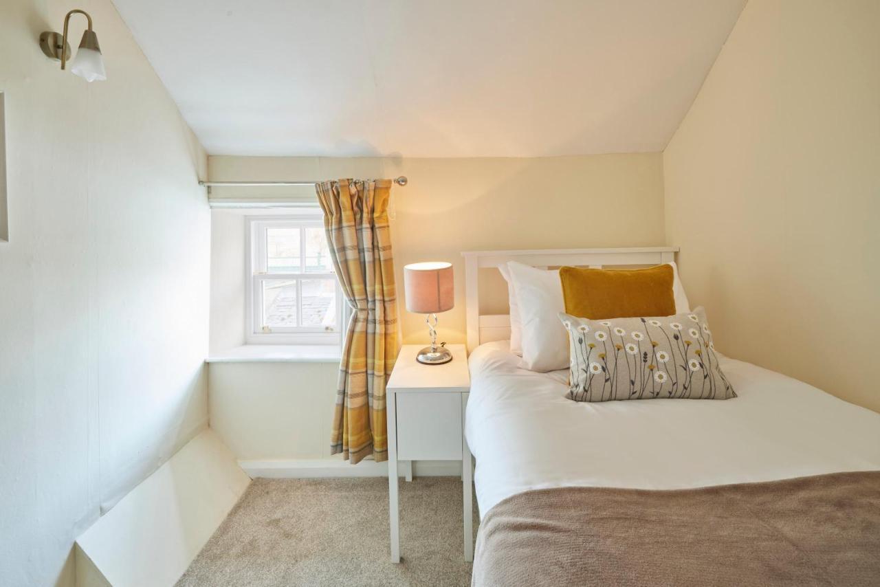Host & Stay - Honey Cottage Hinderwell Buitenkant foto