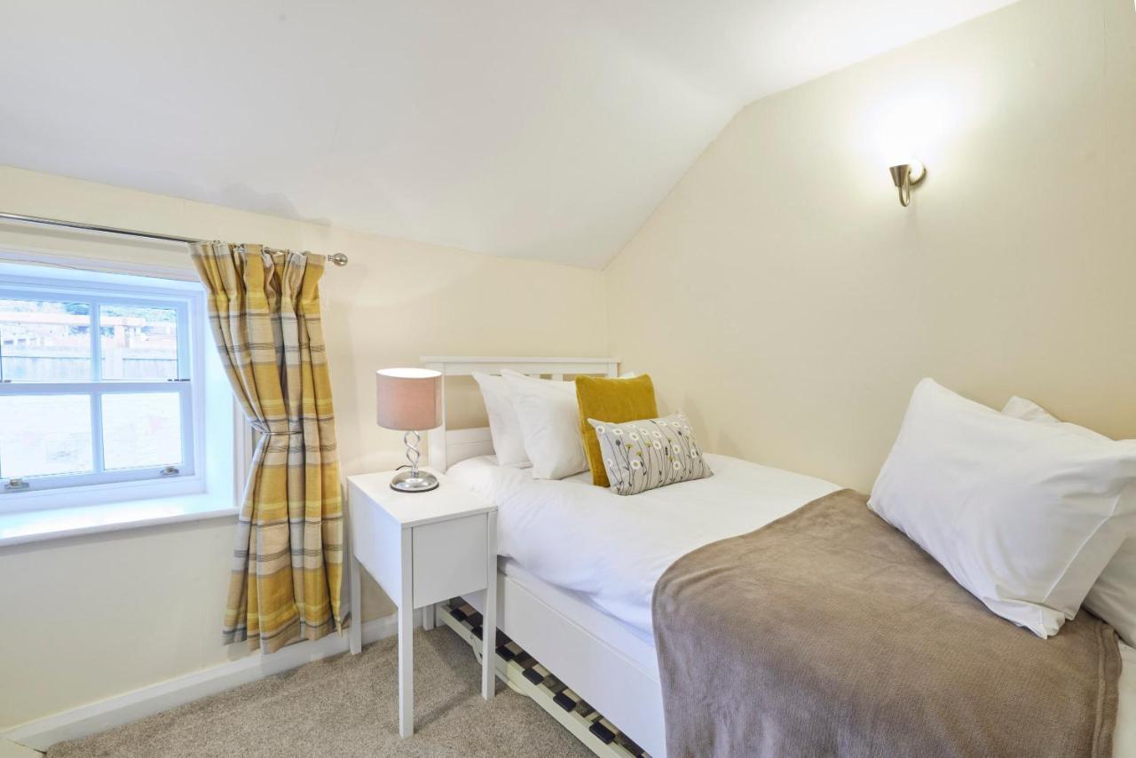 Host & Stay - Honey Cottage Hinderwell Buitenkant foto
